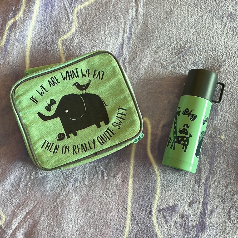 🛍️ 5 for $25 🛍️ Lunch box & thermos matching set